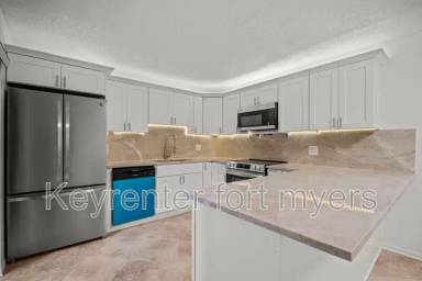 Main picture of 1703 Park Meadows Dr