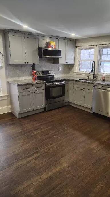 Main picture of 170 Yantic Rd