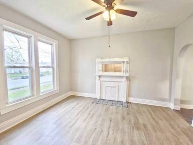 Main picture of 3019 Bank St