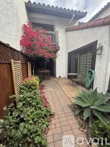 Main picture of 19 Mission Plaza Dr