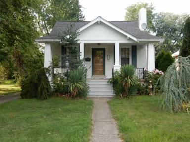 Main picture of 112 W Highland Ave