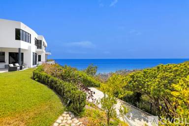 Main picture of 770 Pelican Dr