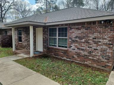 Main picture of 128 Herman Ln