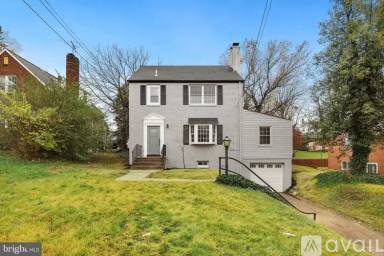 Main picture of 3682 Camden St SE