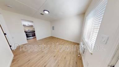 Main picture of 2715 Twin View Blvd