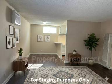 Main picture of 3104 Montrose Ave