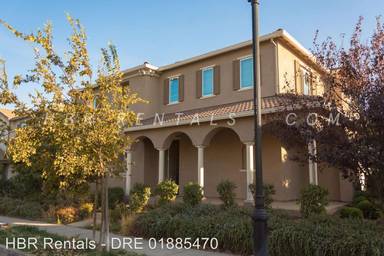 Main picture of 282 W Santa Clara Dr
