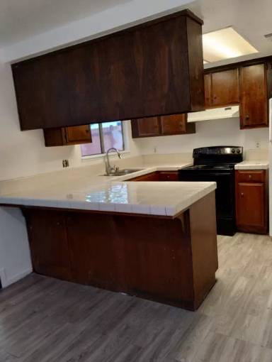 Main picture of 1335 Princess Dr