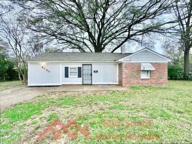 Main picture of 4130 Pikes Peak Ave