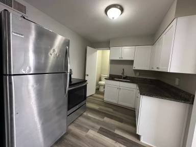 Main picture of 631 N 3rd St