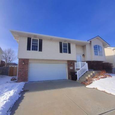 Main picture of 7355 S 20th St