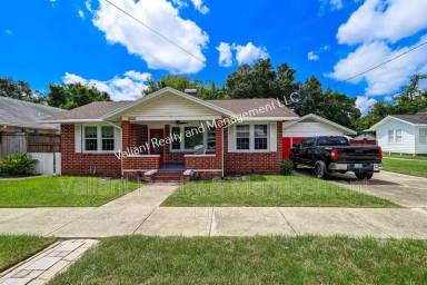 Main picture of 4430 Saint Johns Ave
