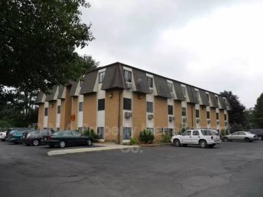 Main picture of 415 King St