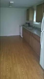 Main picture of 2133 S 39th St