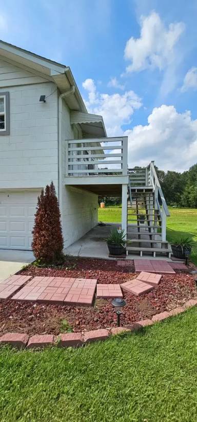 Main picture of 7348 Highmarket St