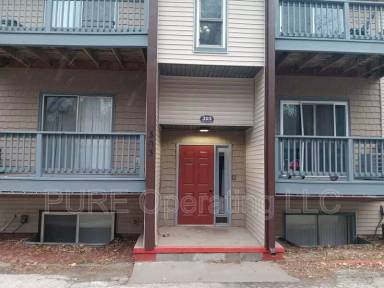 Main picture of 301 Ebaugh St