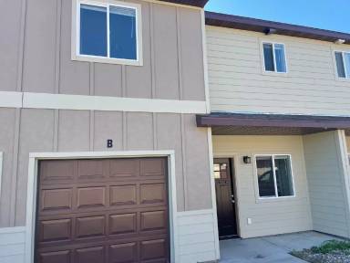 Main picture of 5803 Victoria Ave