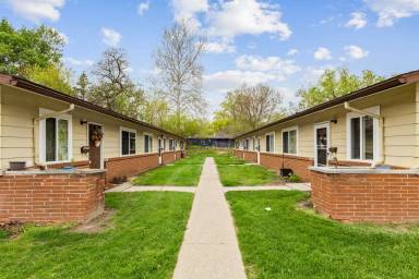 Main picture of 426 S Enterprise St