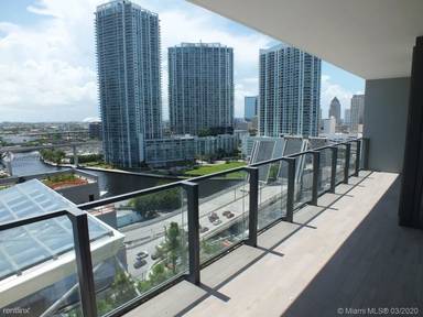 Main picture of Reach at Brickell City Center
