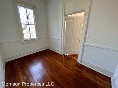 Main picture of 350 W Hill St