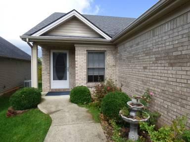 Main picture of 480 McConnells Trce