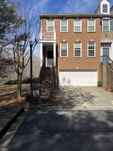 Main picture of 102 Stuart Castle Way SE