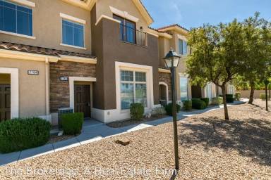 Main picture of 2786 Fountain Ridge Ln