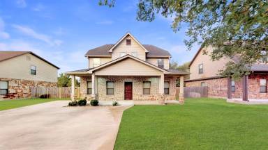 Main picture of 1006 Welsh Ave
