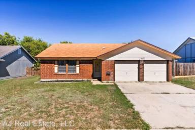 Main picture of 2601 Hemlock Dr