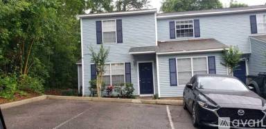 Main picture of 2184 Timberwood Cir N