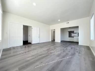 Main picture of 8251 S San Pedro St