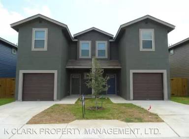 Main picture of 6922 Lakeview Dr