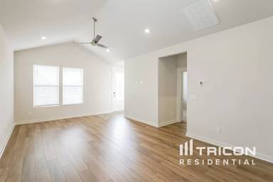 Main picture of 7005 Park Knoll Ln