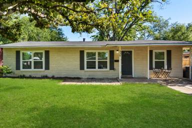 Main picture of 338 Tomrob Dr