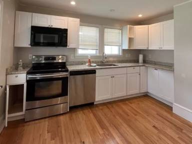 Main picture of 54 Lawn Ave
