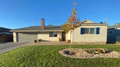 Main picture of 1440 Russell Way