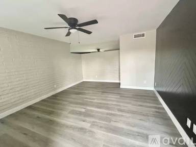 Main picture of 1929 E Alameda Dr