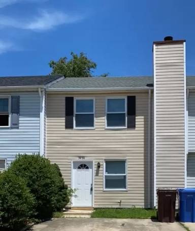 Main picture of 3240 Clover Rd E