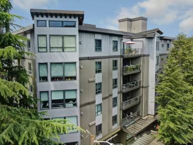 Main picture of 5001 California Ave SW