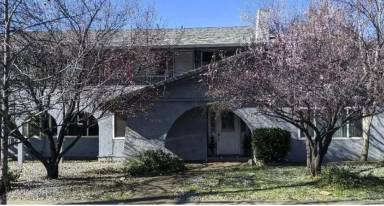 Main picture of 2056 Victor Ave