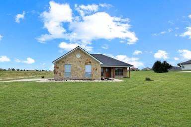 Main picture of 8375 Shaw Rd