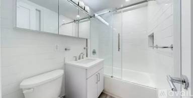 Main picture of 141 E 16th St