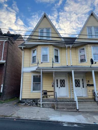 Main picture of 322 Pine St