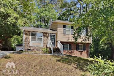 Main picture of 11 Joel Ct