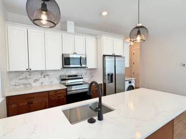 Main picture of 3327 Tejon St