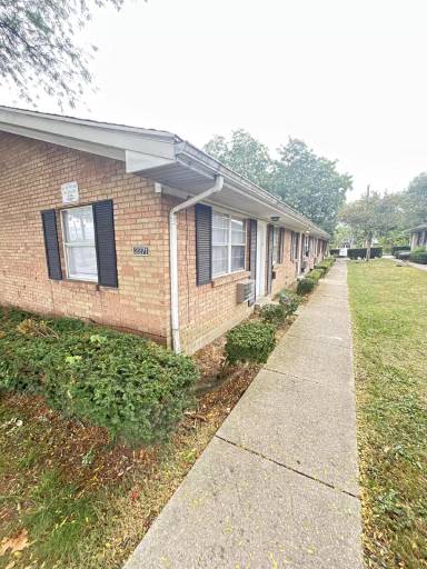Main picture of 2271 Hepburn Ave