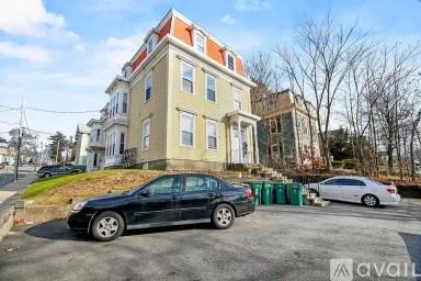 Main picture of 28 Summer St