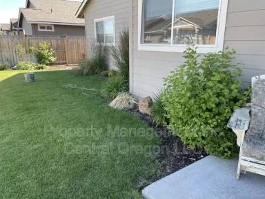 Main picture of 2519 NE Colleen Rd