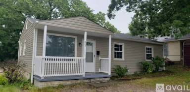 Main picture of 815 S English St