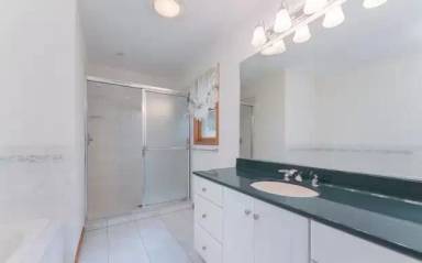 Main picture of 33 Maria Dr
